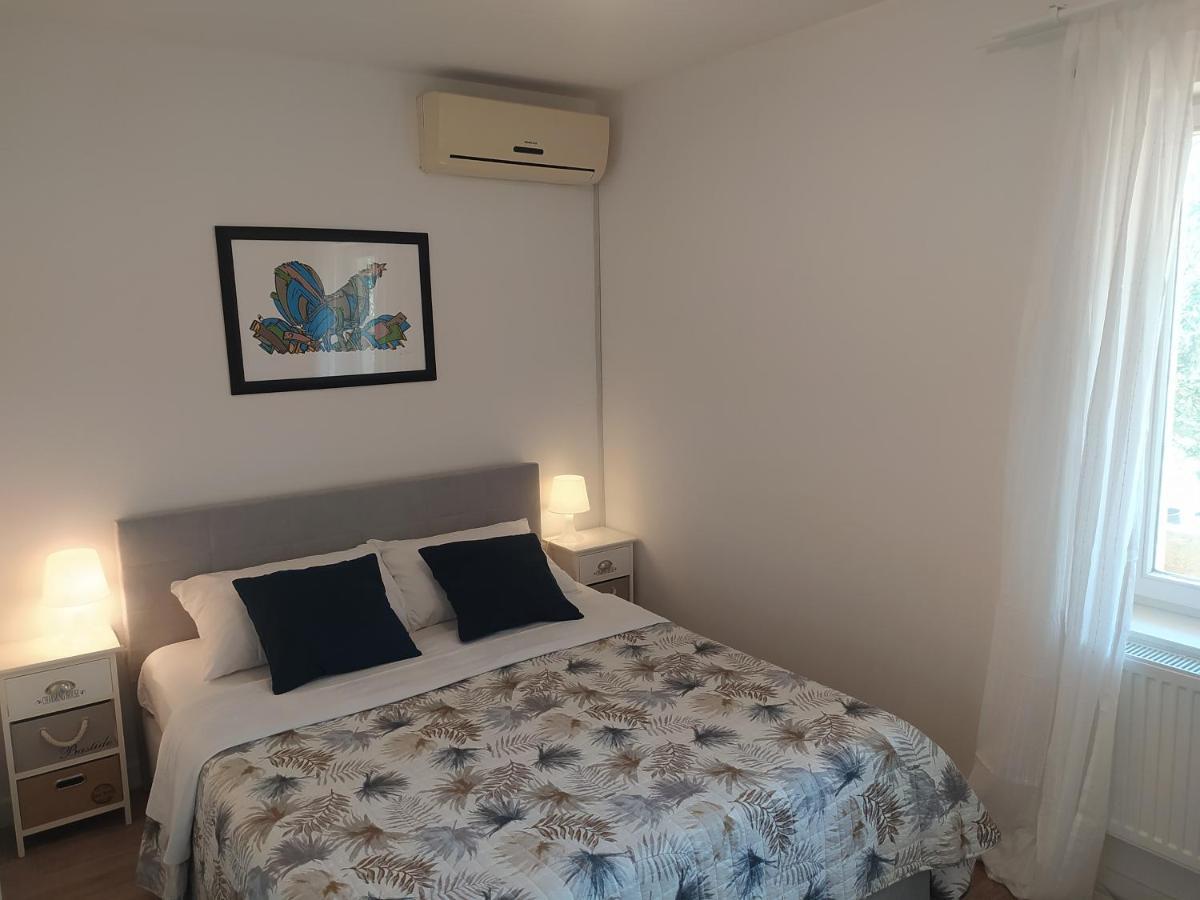 Apartment & Rooms Poppy Rose Zadar Exterior foto